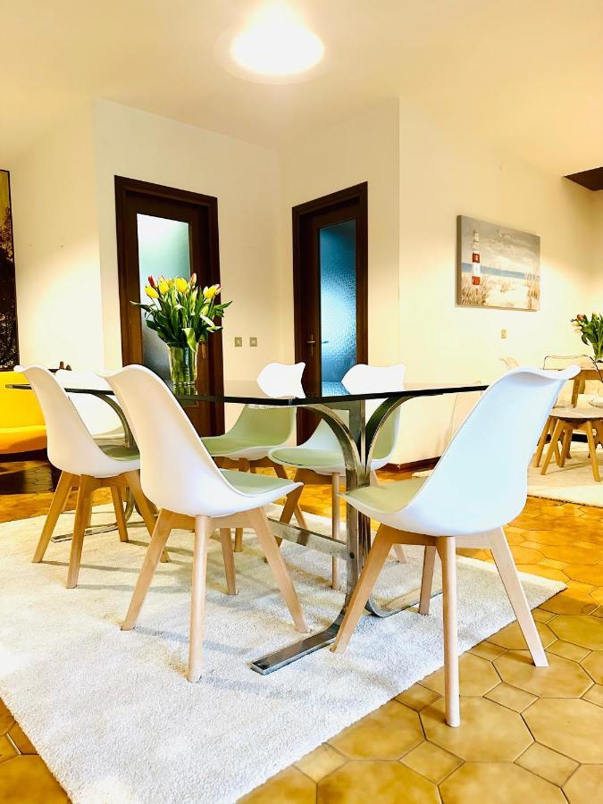 Villa Riviera By The Sea *