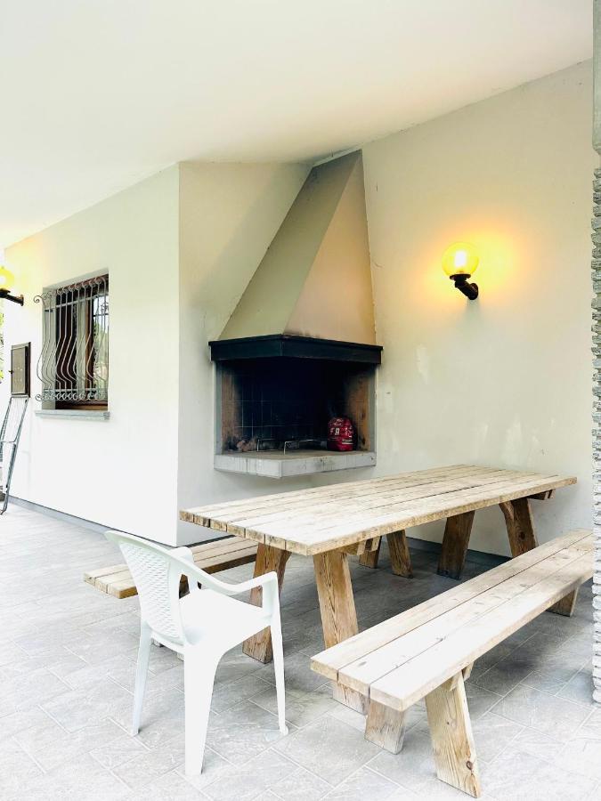 Villa Riviera By The Sea